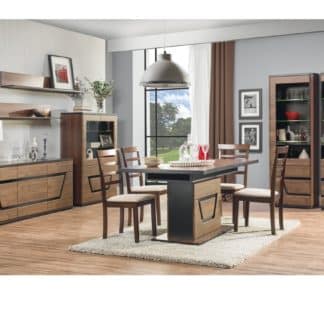 TESS, jídelna, ořech