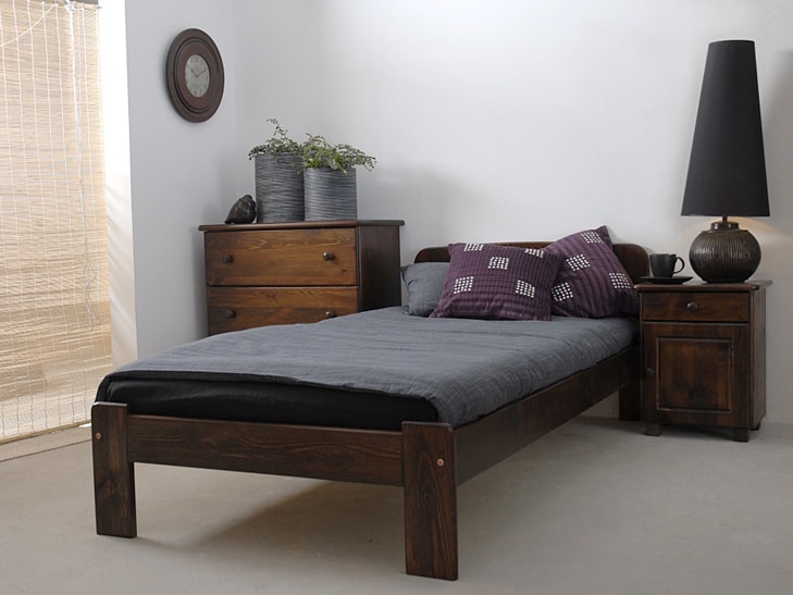 Postel SARA 90x200 cm s roštem, masiv borovice/moření ořech