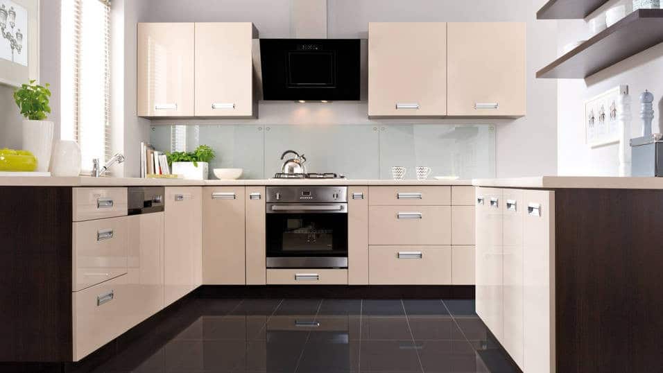 Rohová kuchyně TAFNE, VZOROVÁ SESTAVA, béžový lesk